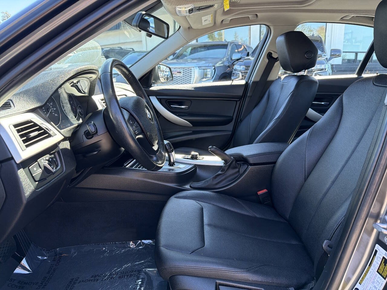 Used 2014 BMW 320i Sedan RWD image 36