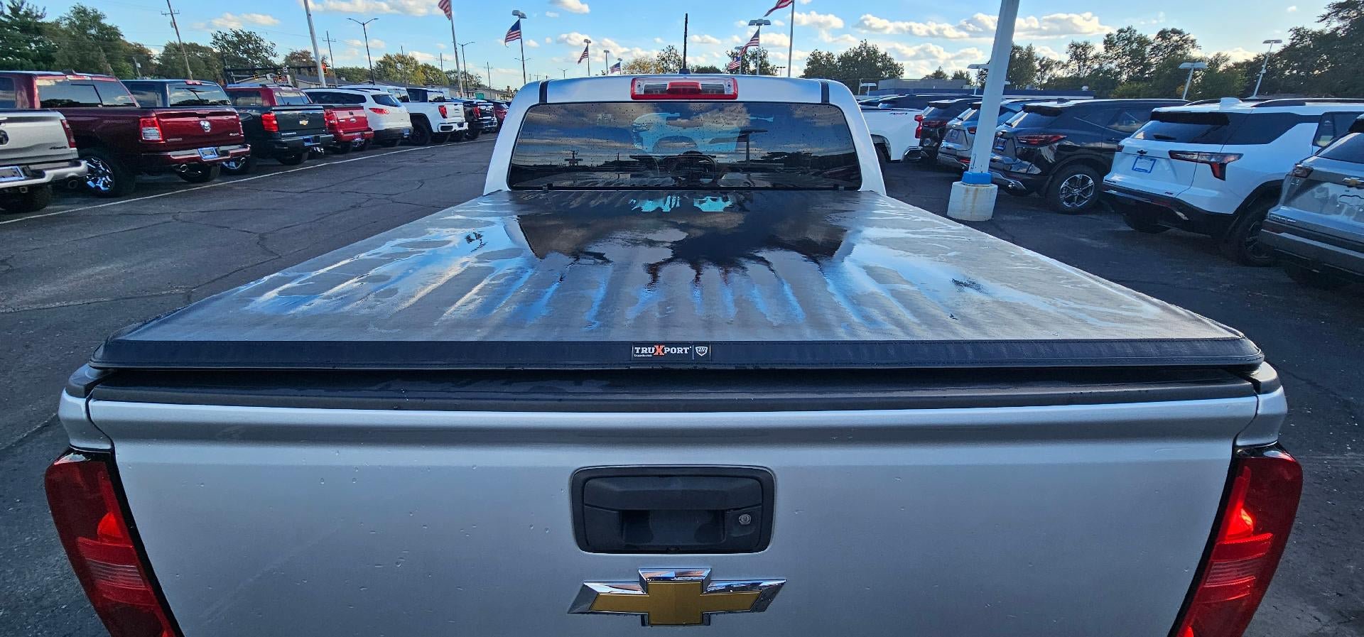 Used 2020 Chevrolet Colorado W/T w/ WT Convenience Package AWD/4WD image 7