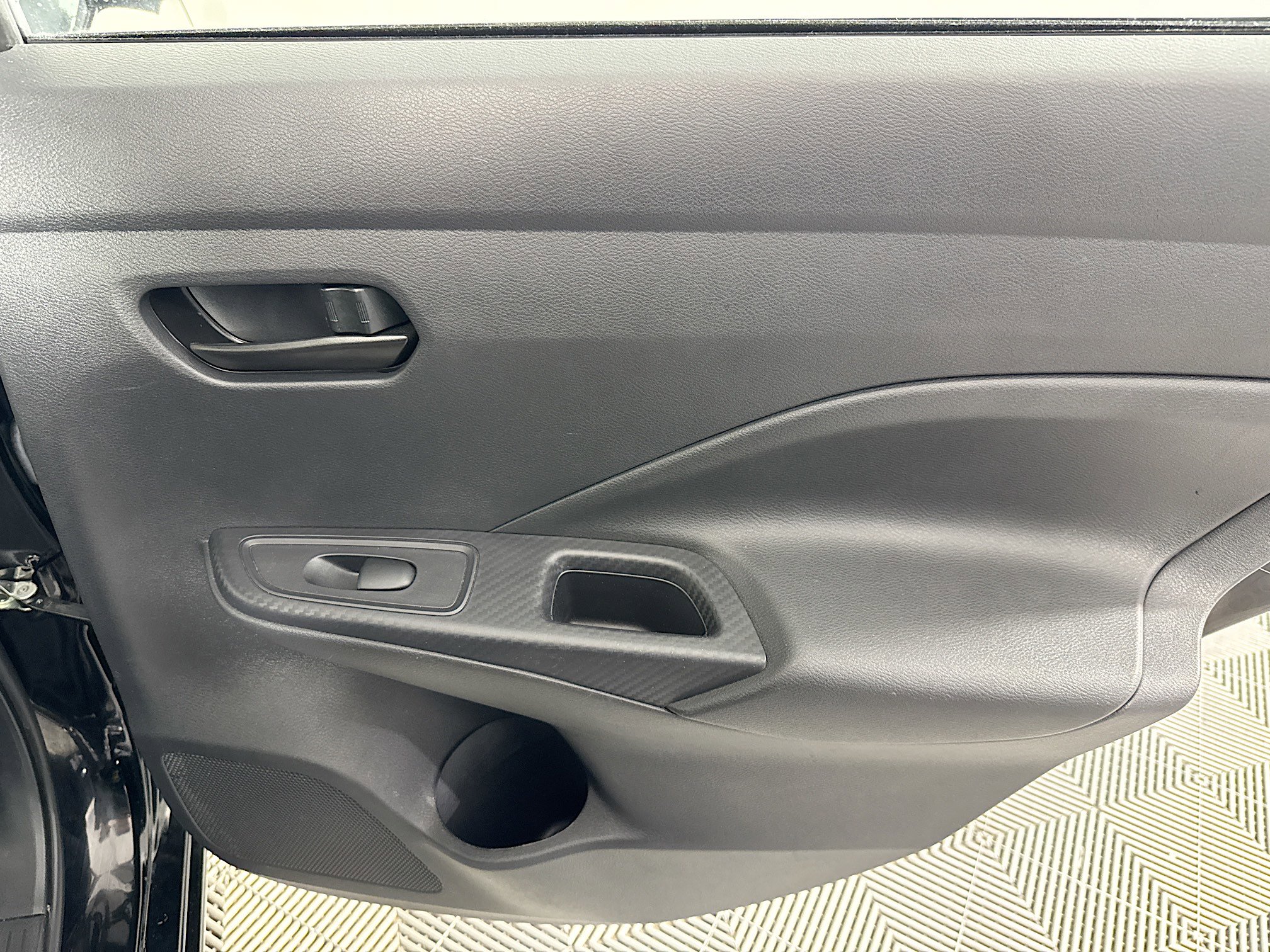 Used 2024 Nissan Versa S w/ S Plus Package image 24