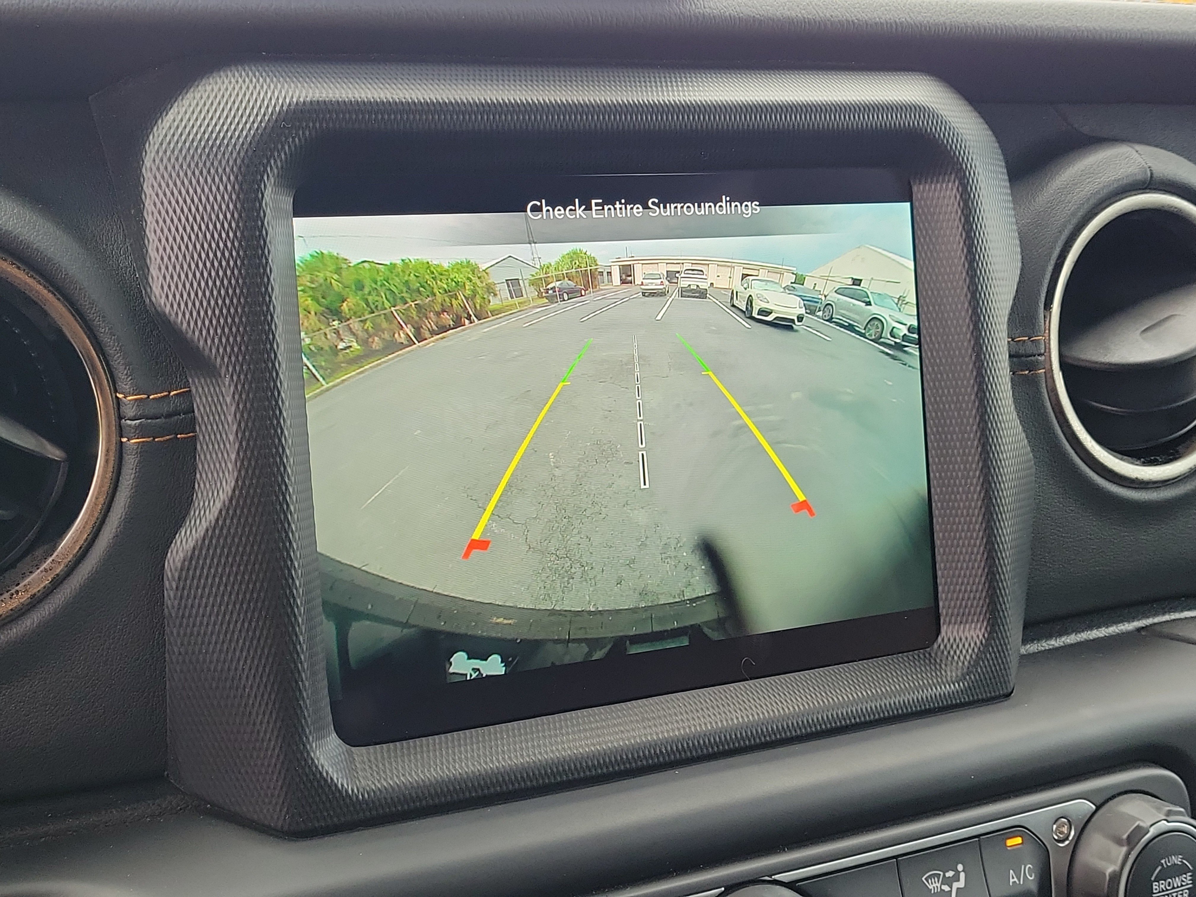 Used 2021 Jeep Wrangler Unlimited Sahara AWD/4WD image 24