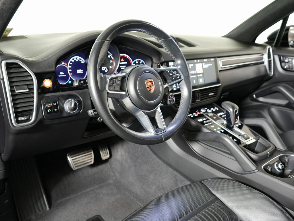 Certified 2021 Porsche Cayenne GTS image 4