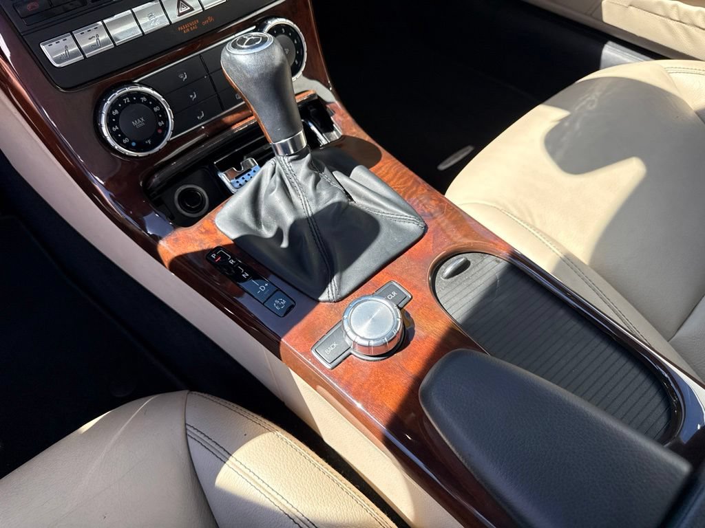 Used 2012 Mercedes-Benz SLK 350 image 23
