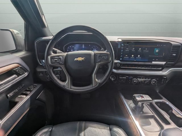 Used 2023 Chevrolet Silverado 1500 High Country w/ Technology Package AWD/4WD image 14