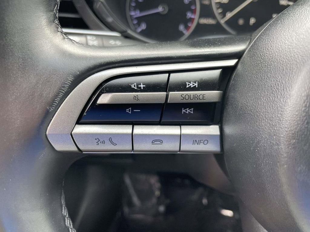 Used 2021 MAZDA MAZDA3 s image 31