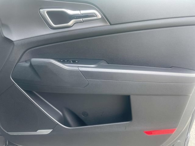 New 2026 Kia Sportage LX FWD image 15