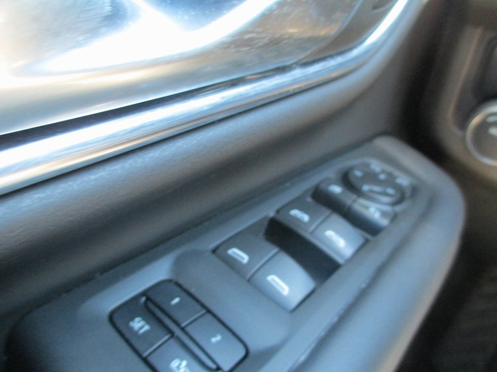 Used 2022 Chevrolet Tahoe LT w/ Luxury Package image 29