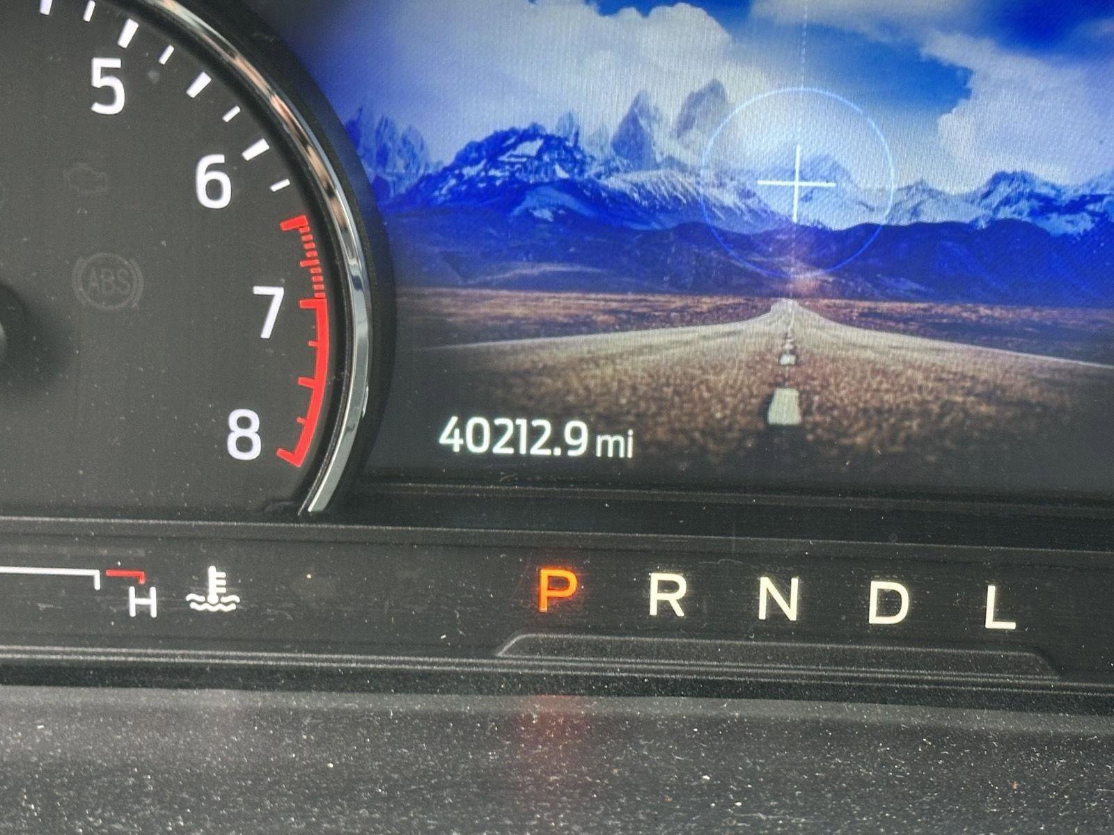 Used 2024 Ford Explorer XLT w/ Class IV Trailer Tow Package image 47