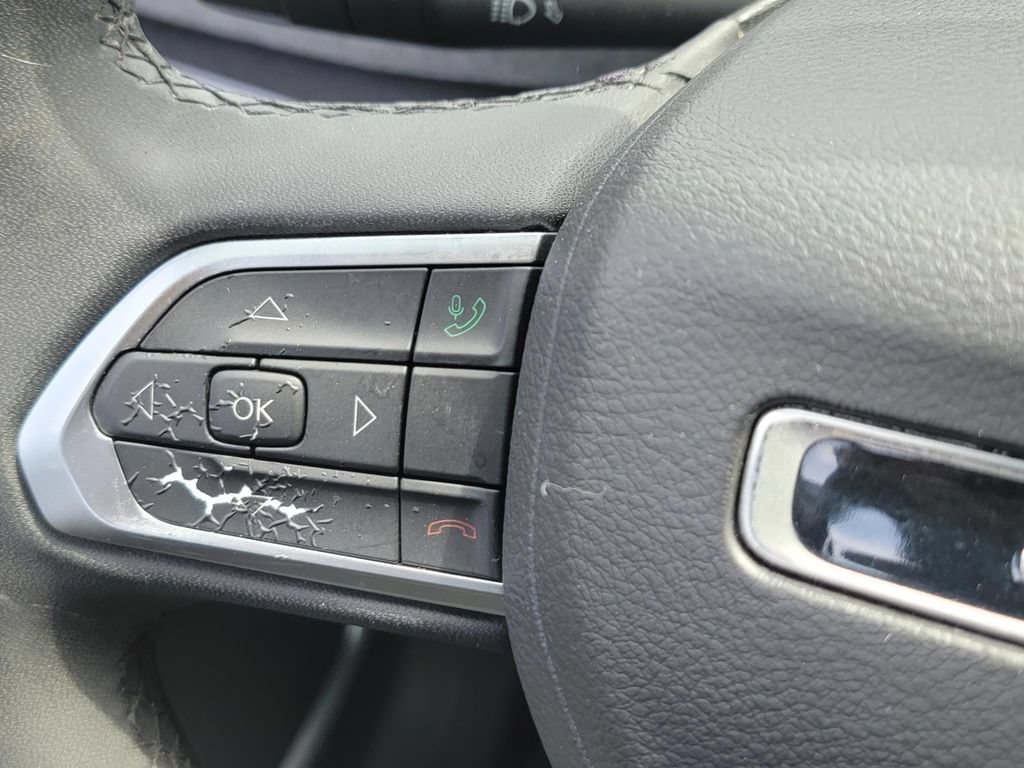 Used 2024 Jeep Compass Latitude AWD/4WD image 30