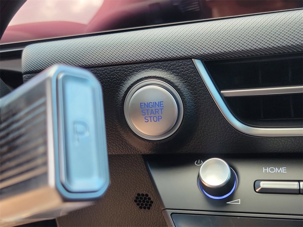 New 2025 Hyundai Sonata Limited image 27