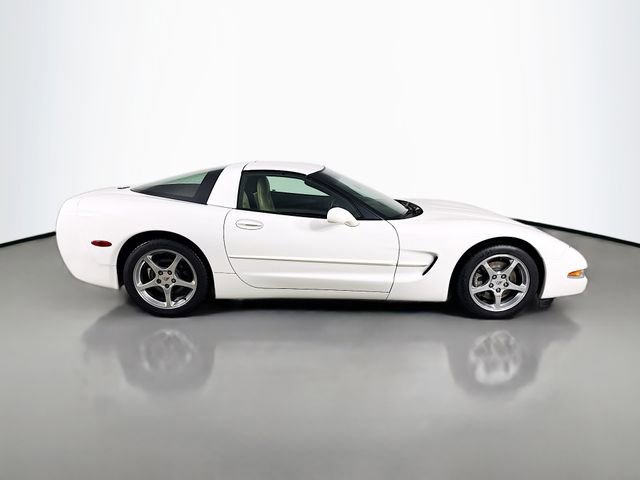 Used 2001 Chevrolet Corvette Coupe w/ Preferred Equipment Group1 RWD image 6