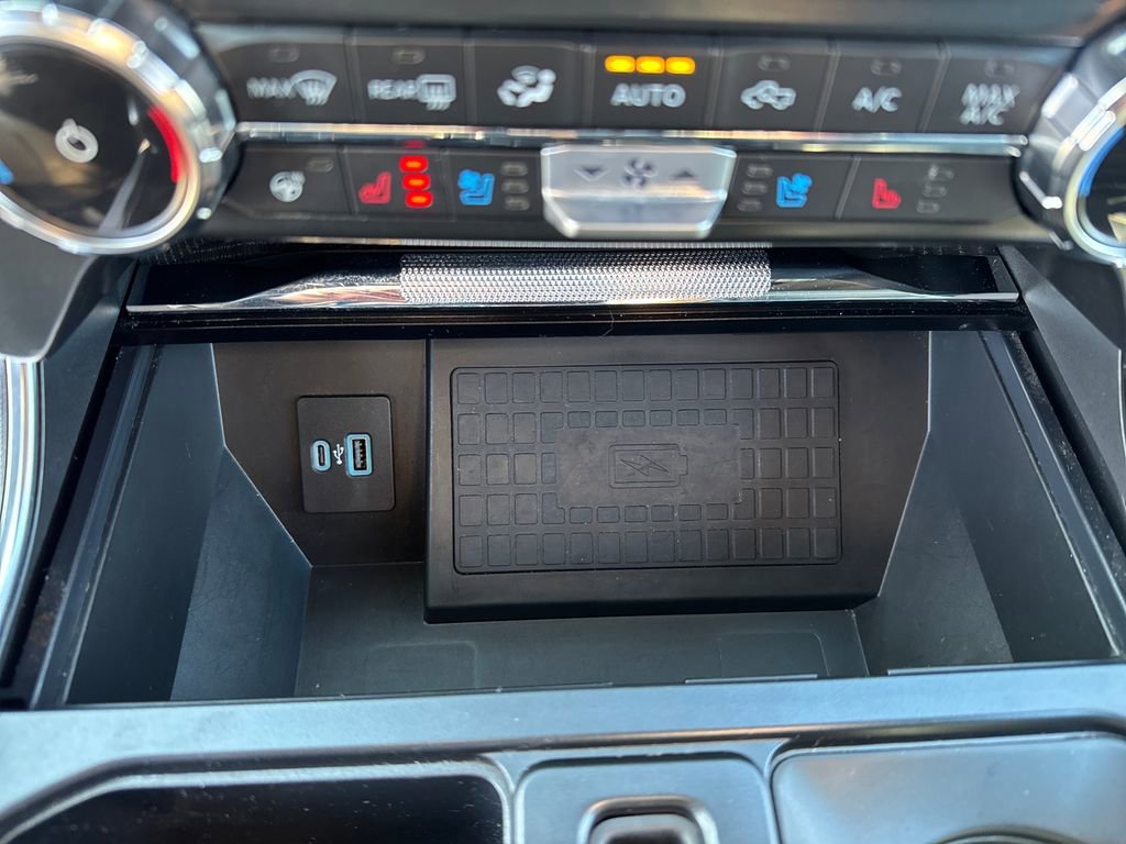 Used 2022 Ford F150 Platinum AWD/4WD image 33