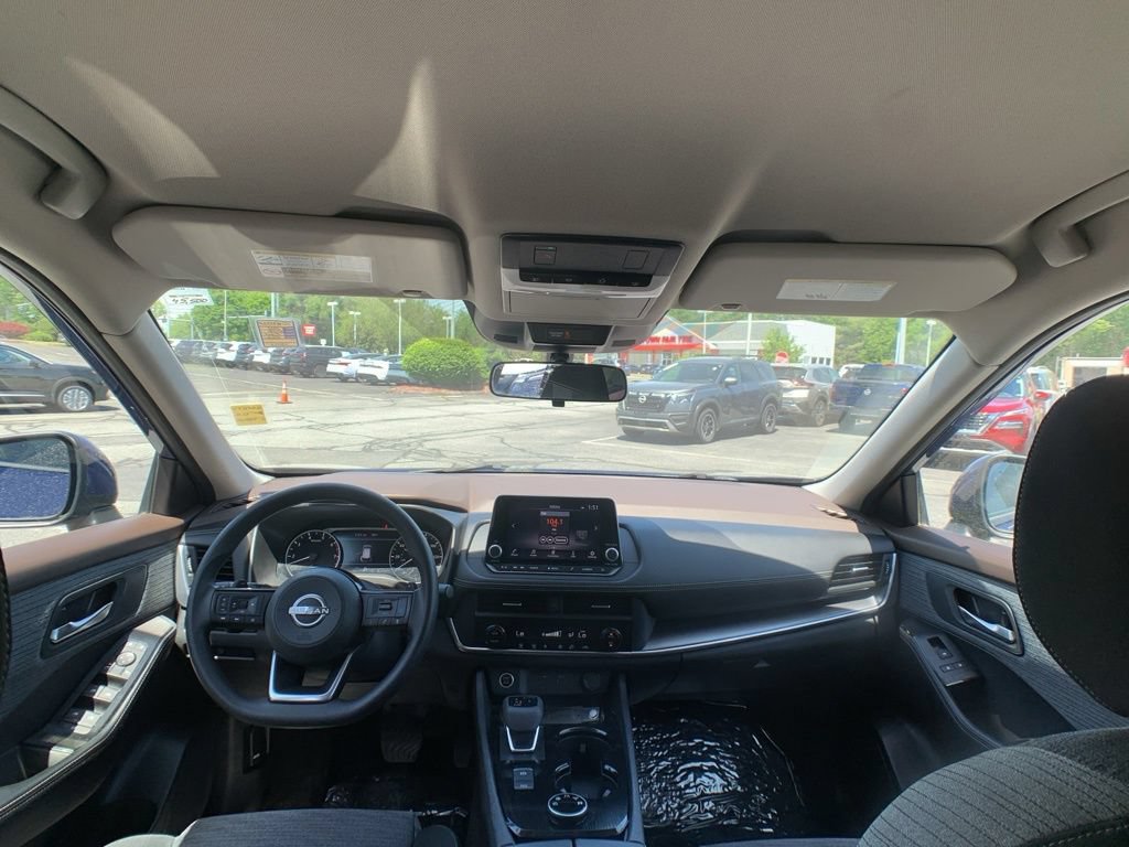 Used 2023 Nissan Rogue SV AWD/4WD image 23