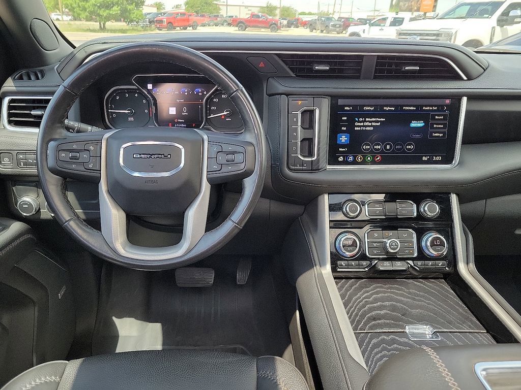 Used 2021 GMC Yukon Denali w/ LPO, Illumination Package RWD image 17