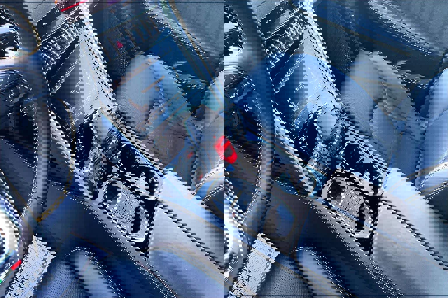 Used 2022 Lamborghini Urus image 16