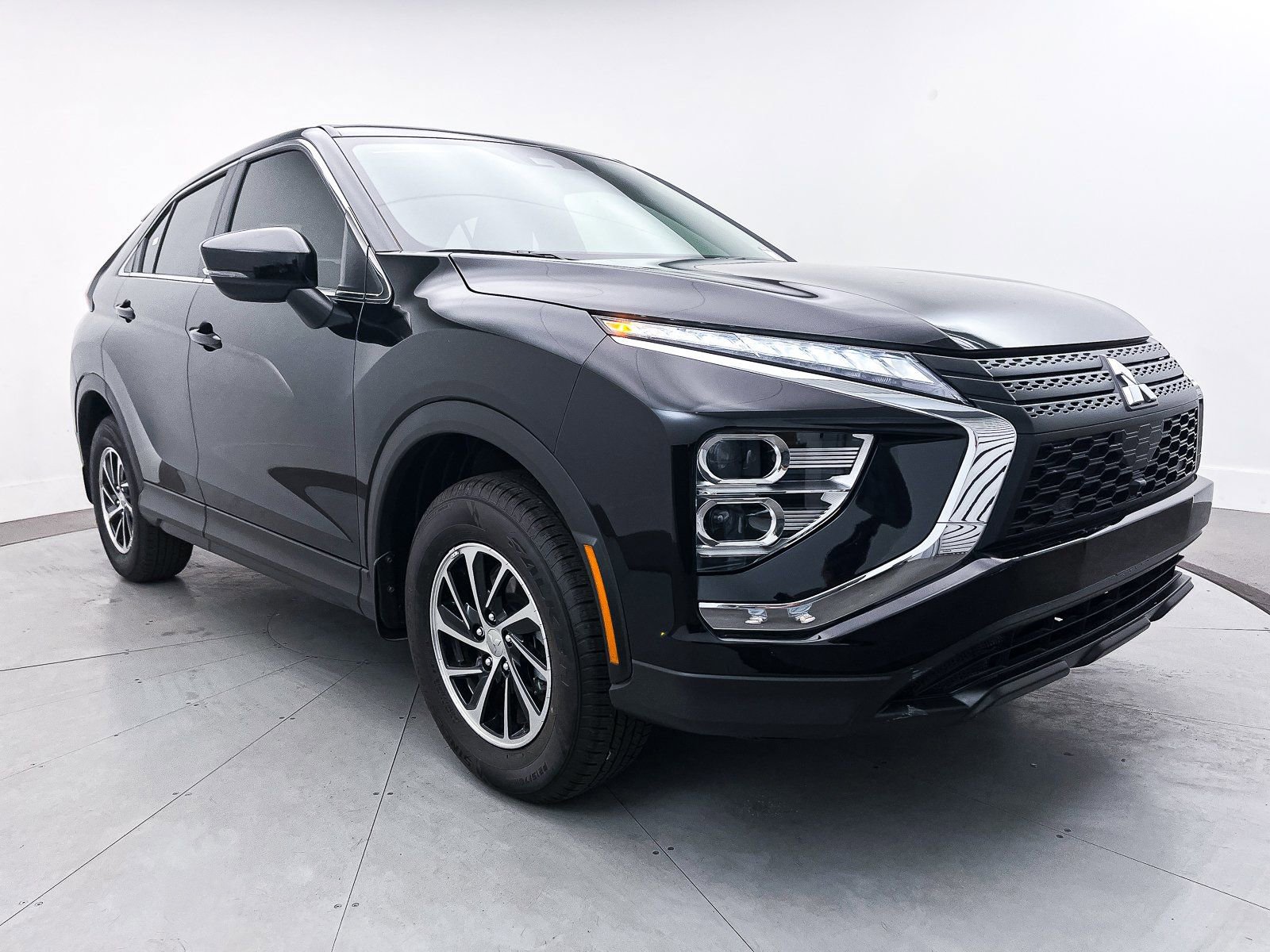 New 2025 Mitsubishi Eclipse Cross ES AWD/4WD image 1