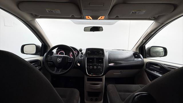 Used 2015 RAM C/V Tradesman FWD image 24