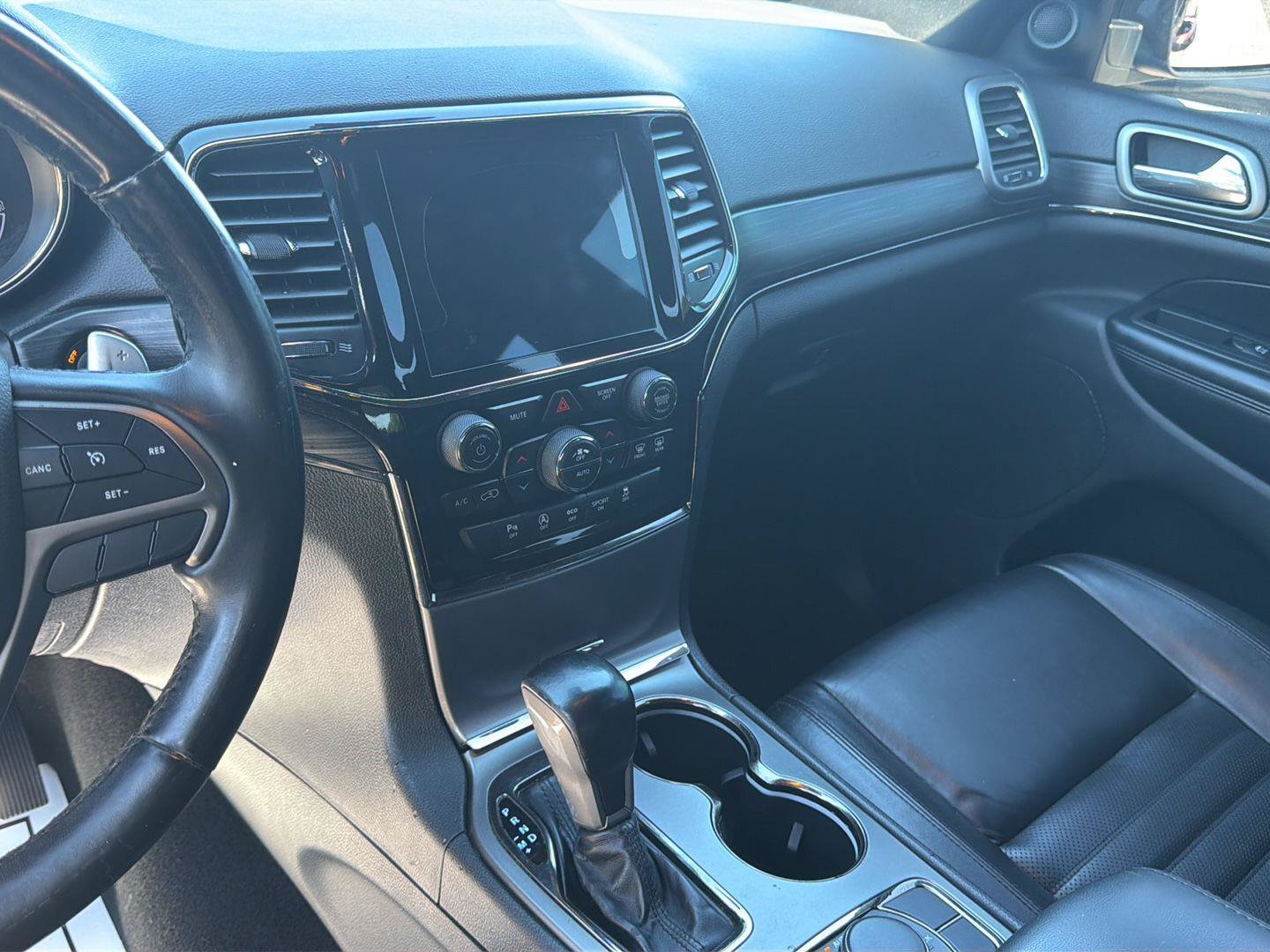 Used 2020 Jeep Grand Cherokee Limited X AWD/4WD image 16