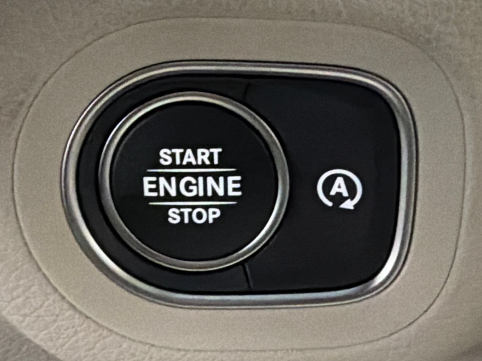 Used 2026 Mercedes-Benz GLS 450 4MATIC image 33