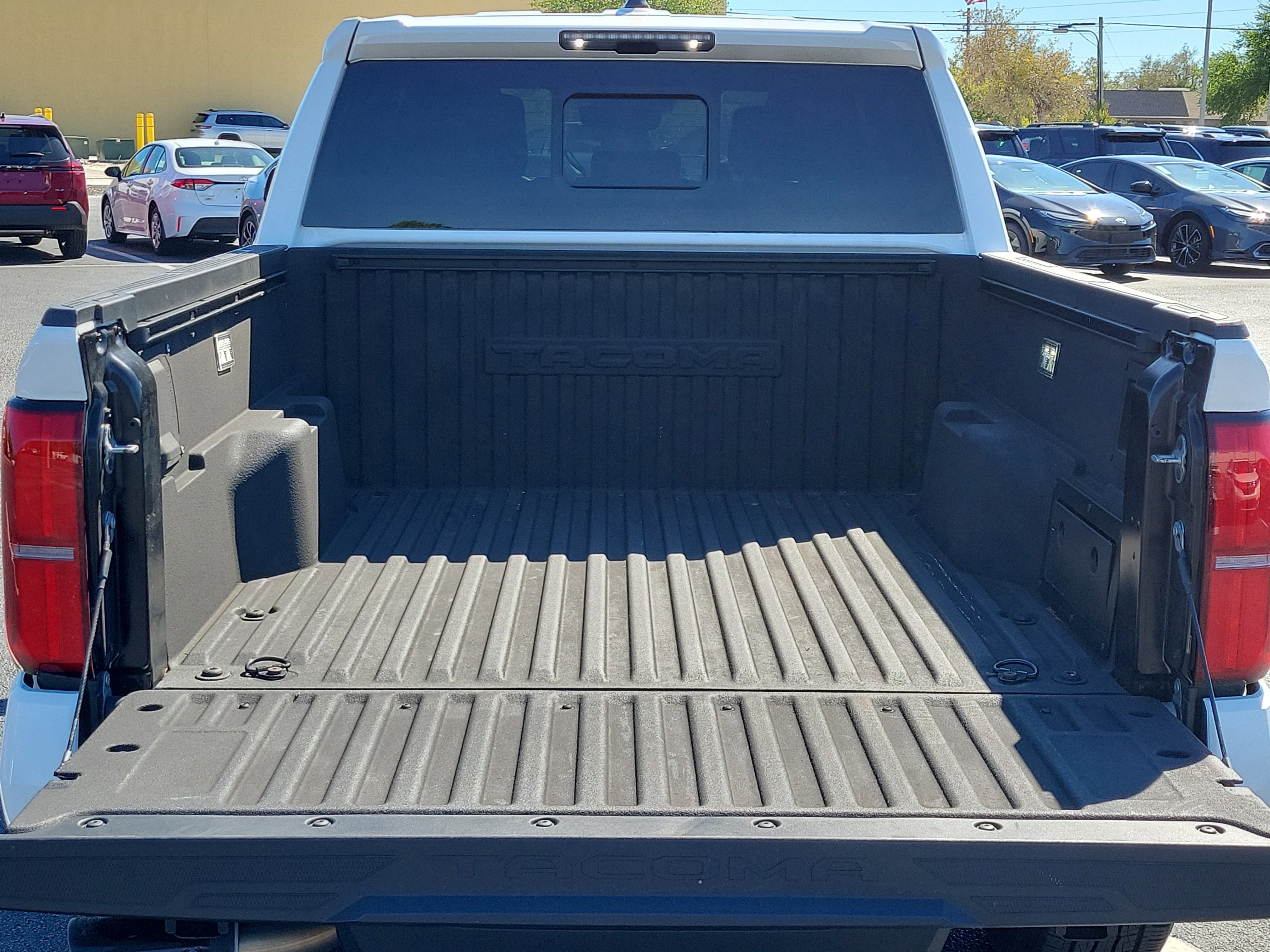 Used 2024 Toyota Tacoma TRD Sport w/ TRD Sport Upgrade Package image 11