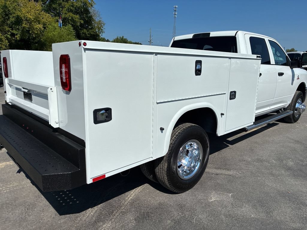 New 2026 RAM 3500 Tradesman w/ Chrome Appearance Group A AWD/4WD image 28