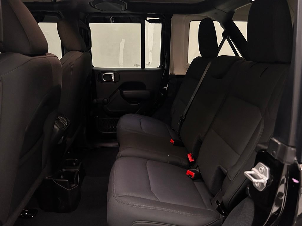 Used 2022 Jeep Wrangler Unlimited Sport AWD/4WD image 14