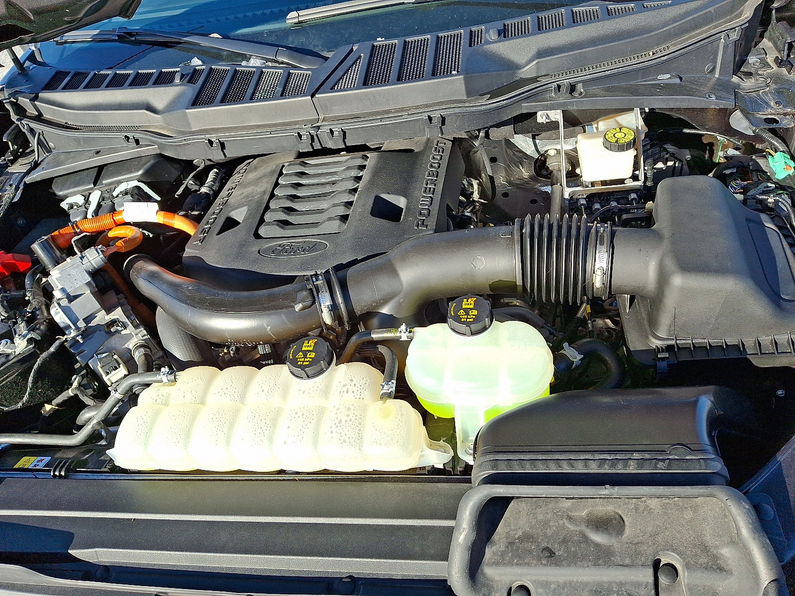 Certified 2023 Ford F150 XLT w/ Equipment Group 302A High image 28