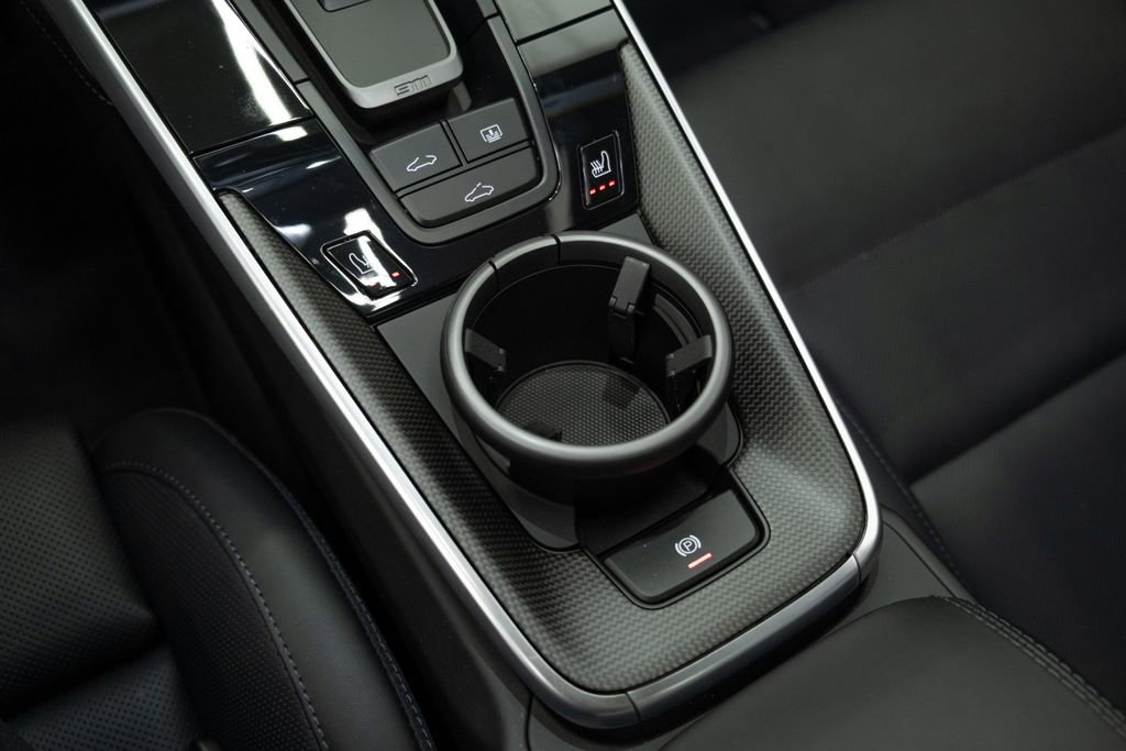 Used 2025 Porsche 911 Turbo S image 33