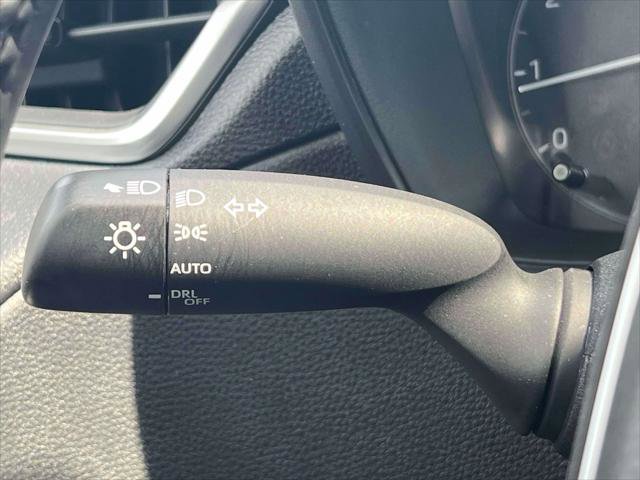 Certified 2023 Toyota Corolla Cross LE w/ Moonroof Package image 23