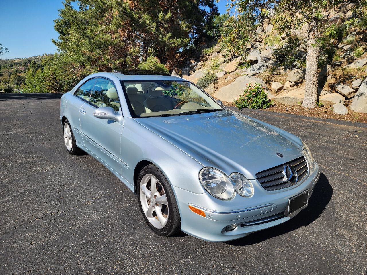Used 2005 Mercedes-Benz CLK 320 Coupe image 10