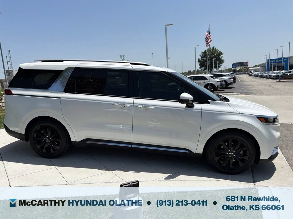 Used 2022 Kia Carnival SX Prestige FWD image 17