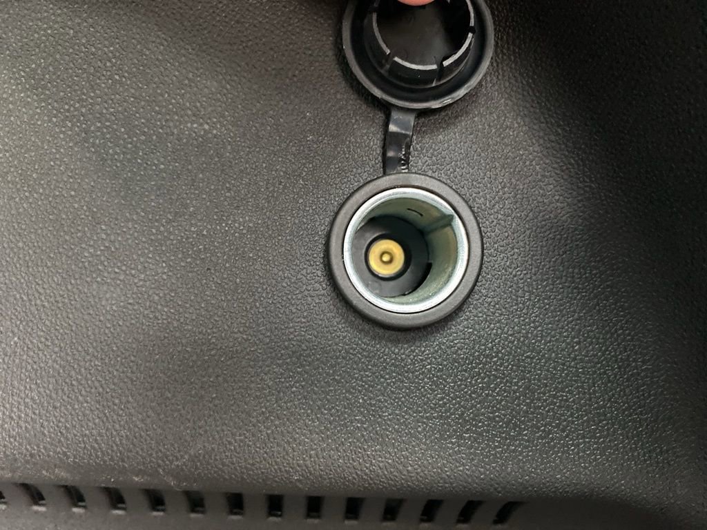 Used 2021 Chevrolet Equinox LS image 17