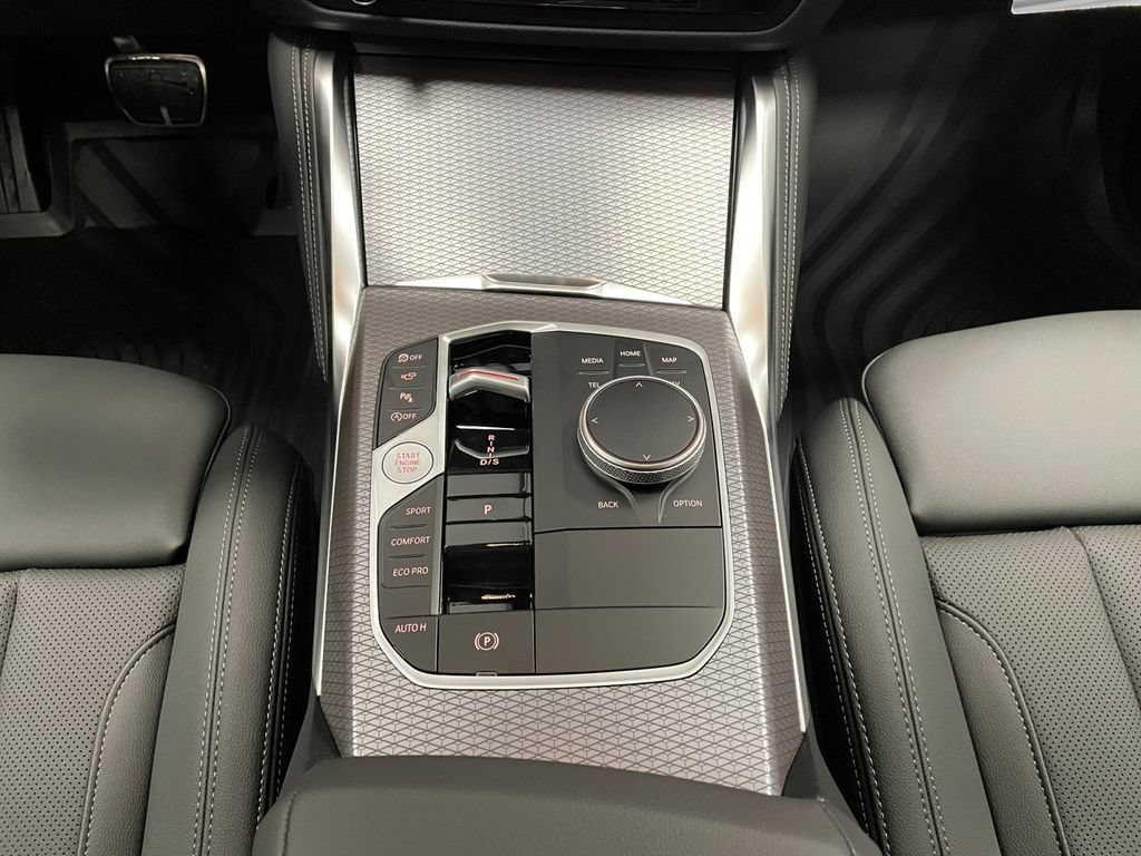 New 2026 BMW 430i xDrive w/ M Sport Package AWD/4WD image 9