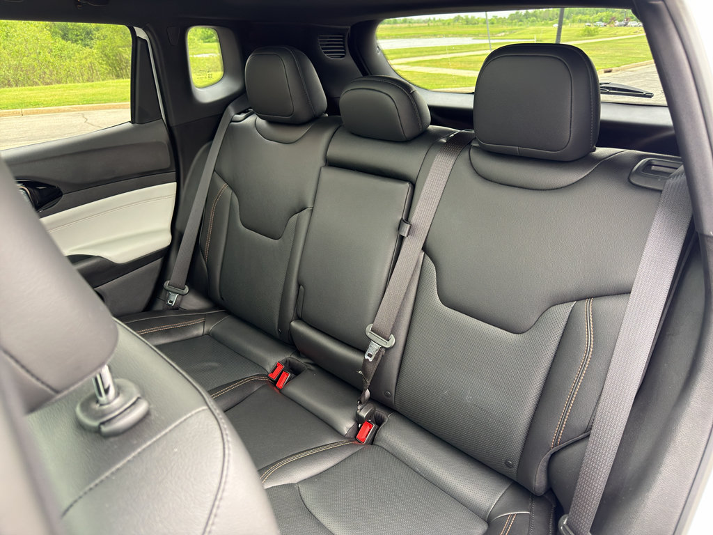 Used 2024 Jeep Compass Limited w/ Elite Group AWD/4WD image 39