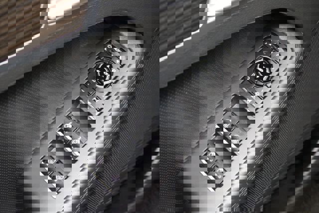 Used 2015 Hyundai Genesis 3.8 w/ Option Group 03 image 9