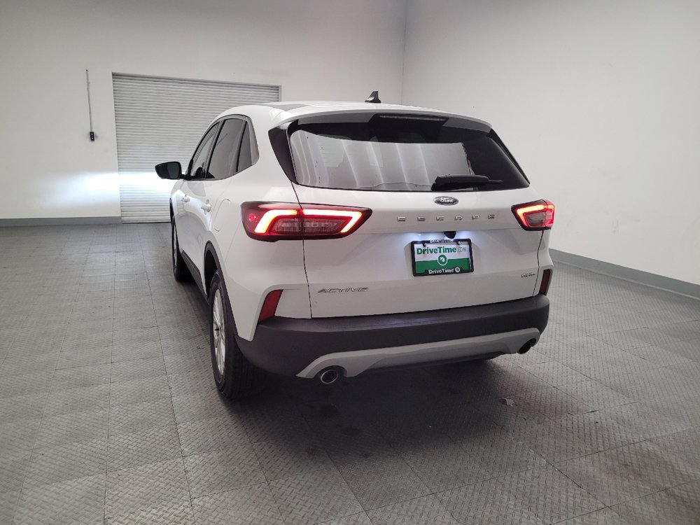 Used 2023 Ford Escape Active w/ Tech Pack #2 AWD/4WD image 6