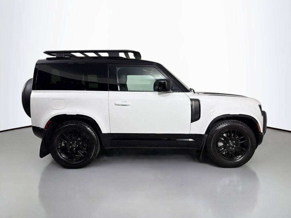 Used 2023 Land Rover Defender 90 X-Dynamic SE AWD/4WD image 4