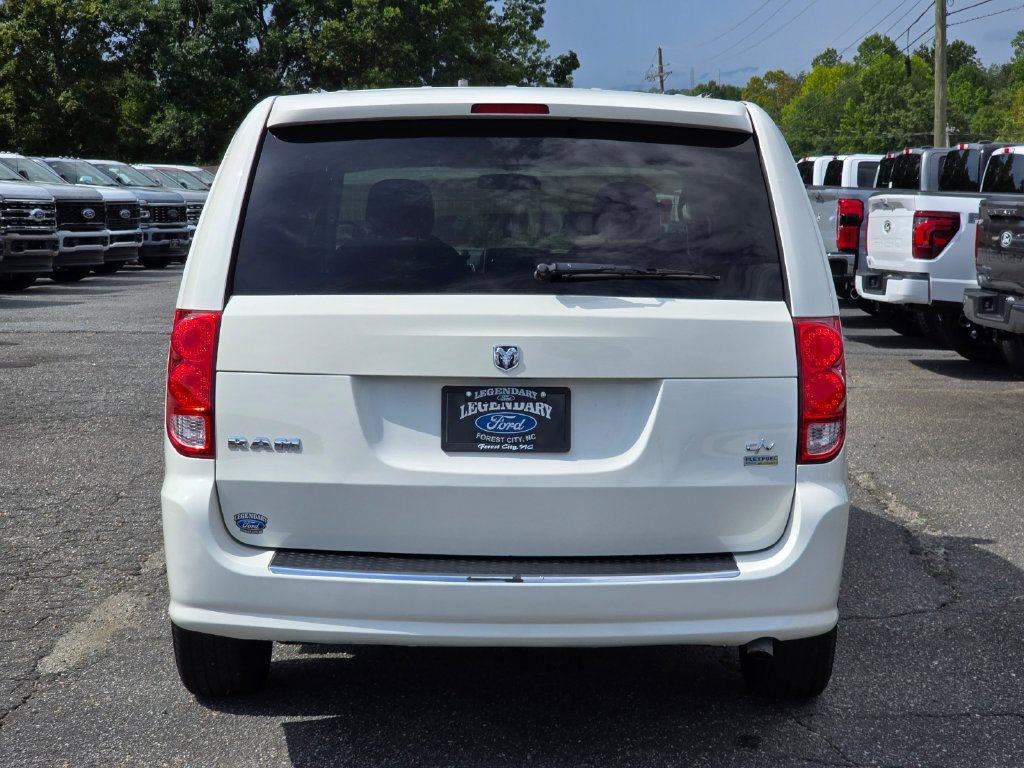 Used 2013 RAM C/V Tradesman FWD image 24