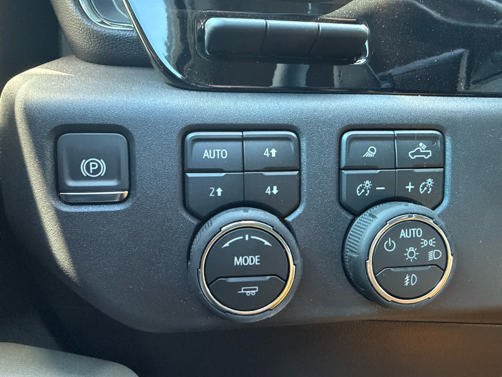 New 2026 Chevrolet Silverado 1500 ZR2 w/ LPO, Dark Essentials Package AWD/4WD image 20
