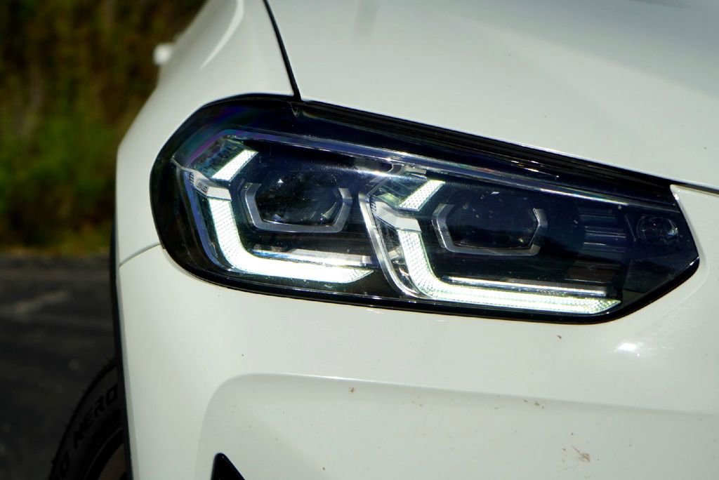 Used 2023 BMW X3 xDrive30i image 3