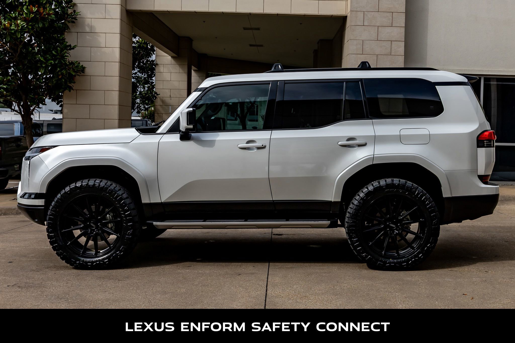 Used 2024 Lexus GX 550 w/ Accessory Package (Z1) AWD/4WD image 6