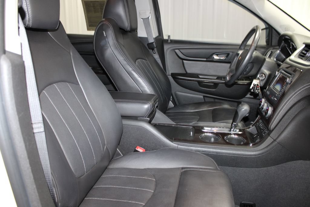 Used 2017 Chevrolet Traverse Premier FWD image 24