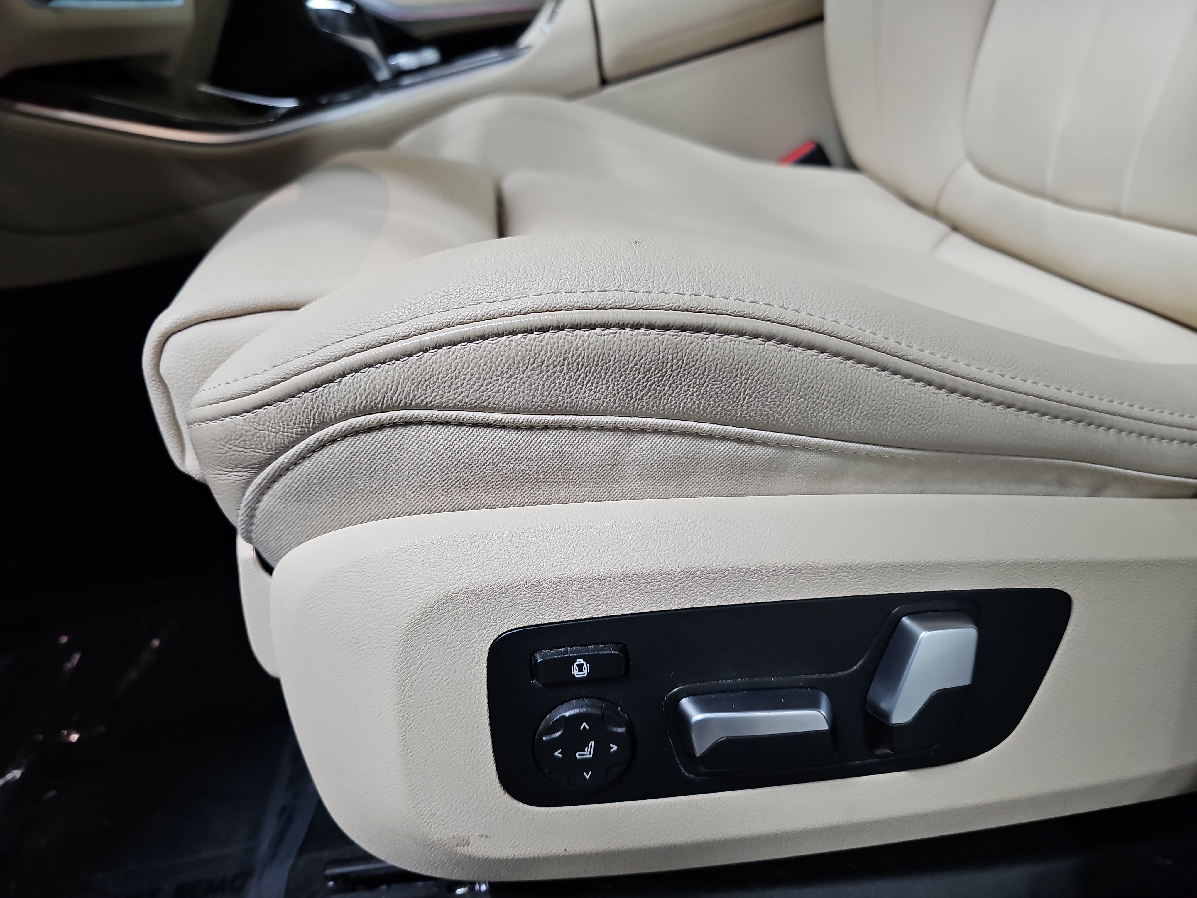 Used 2021 BMW X5 sDrive40i w/ Parking Assistance Package RWD image 29