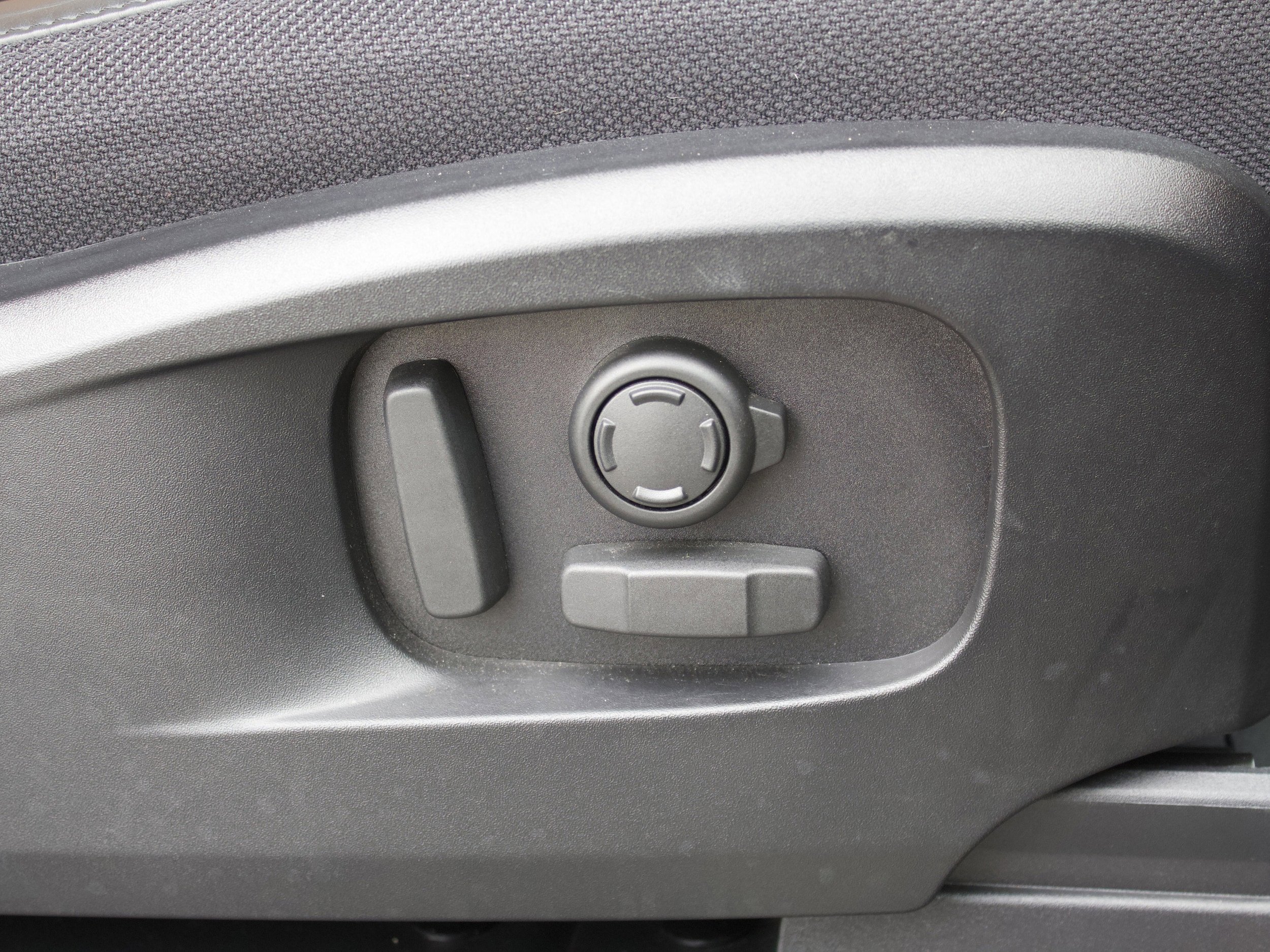 Used 2022 Land Rover Defender 90 X image 34