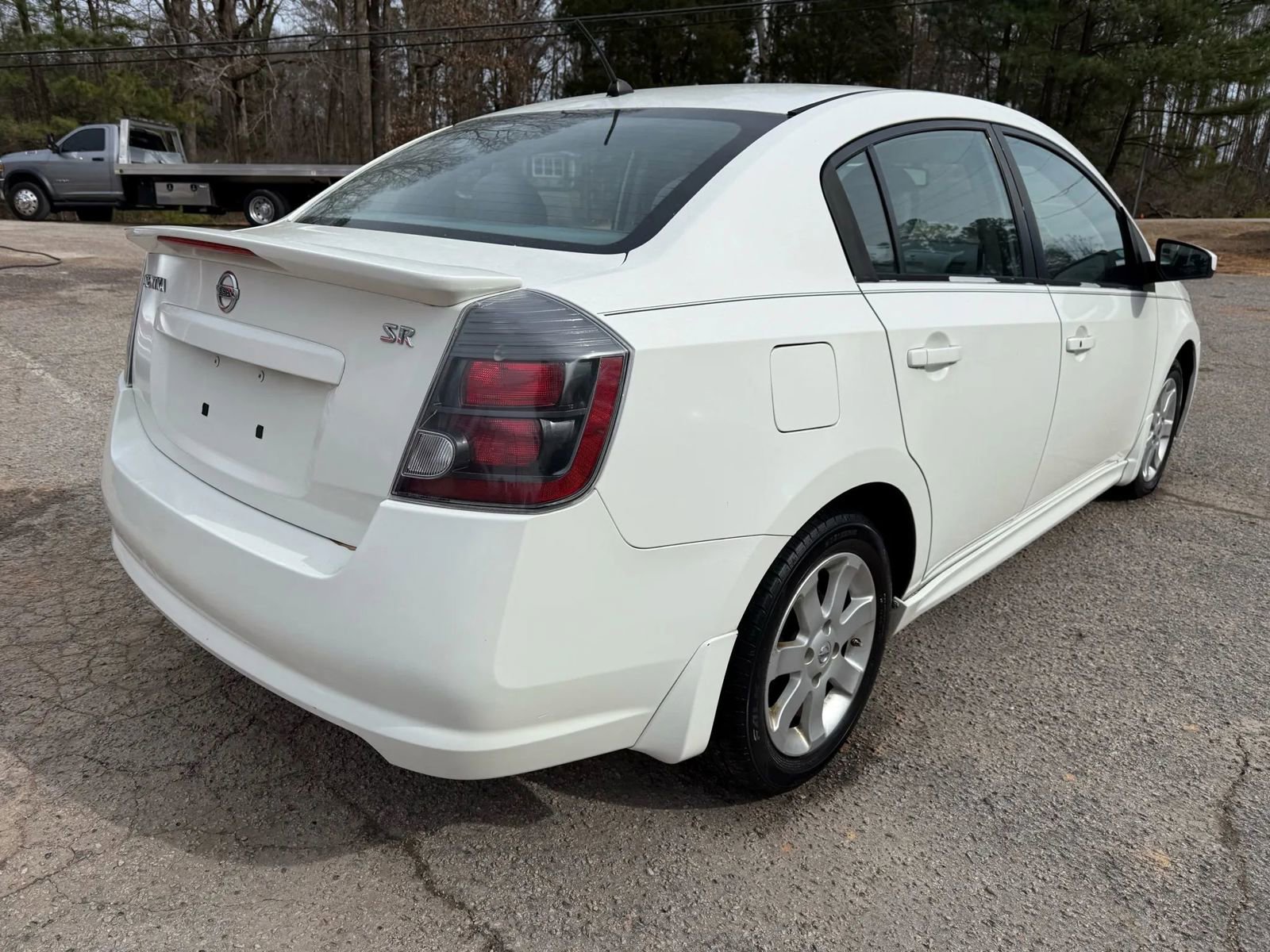 Used 2011 Nissan Sentra 2.0 SR w/ Convenience Pkg FWD image 6
