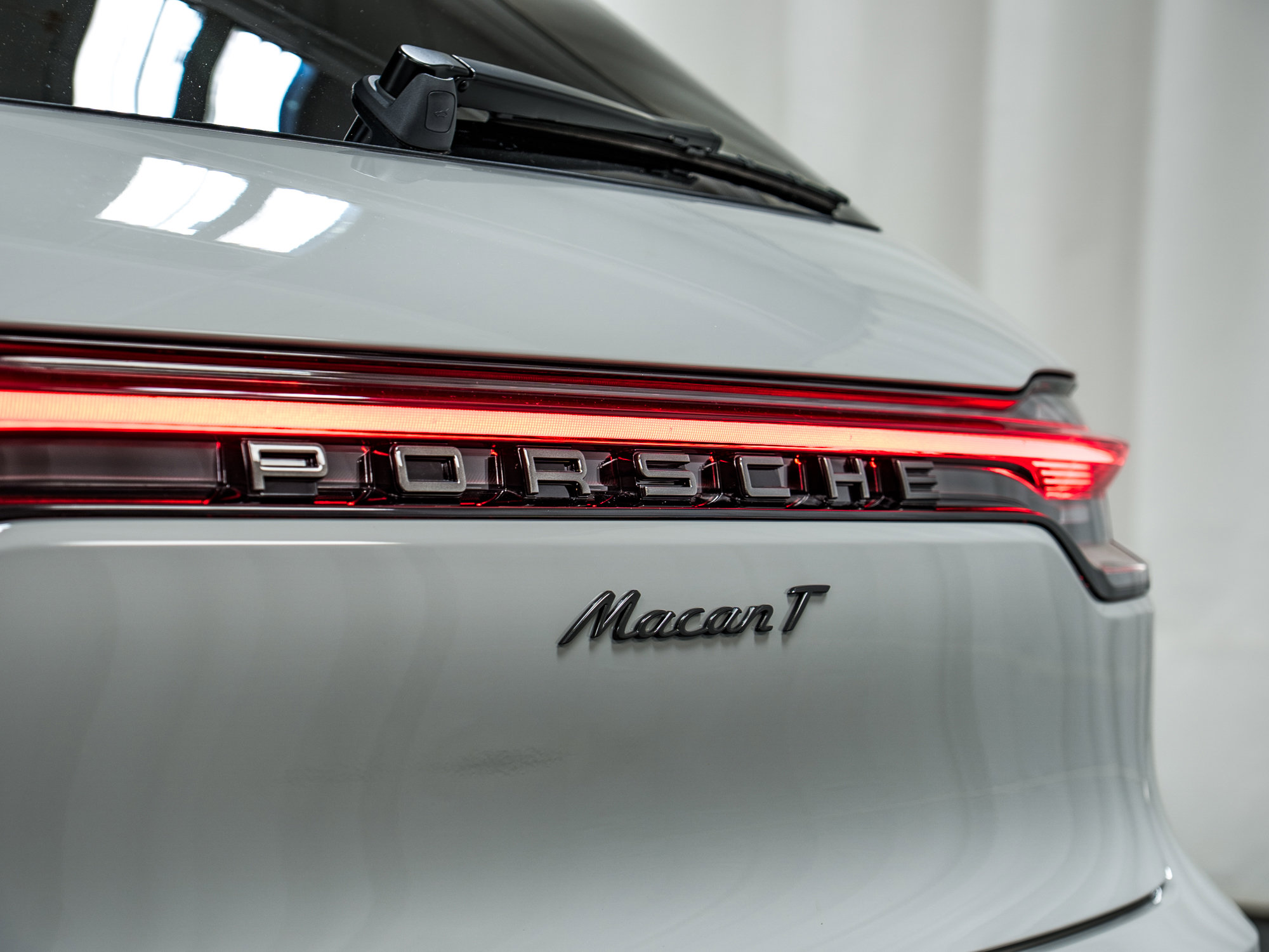 New 2025 Porsche Macan Turbo image 32