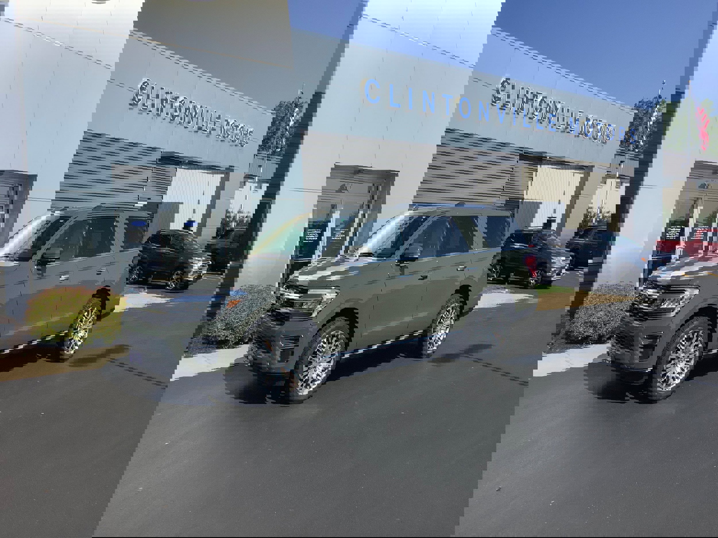 Used 2024 Ford Expedition Limited