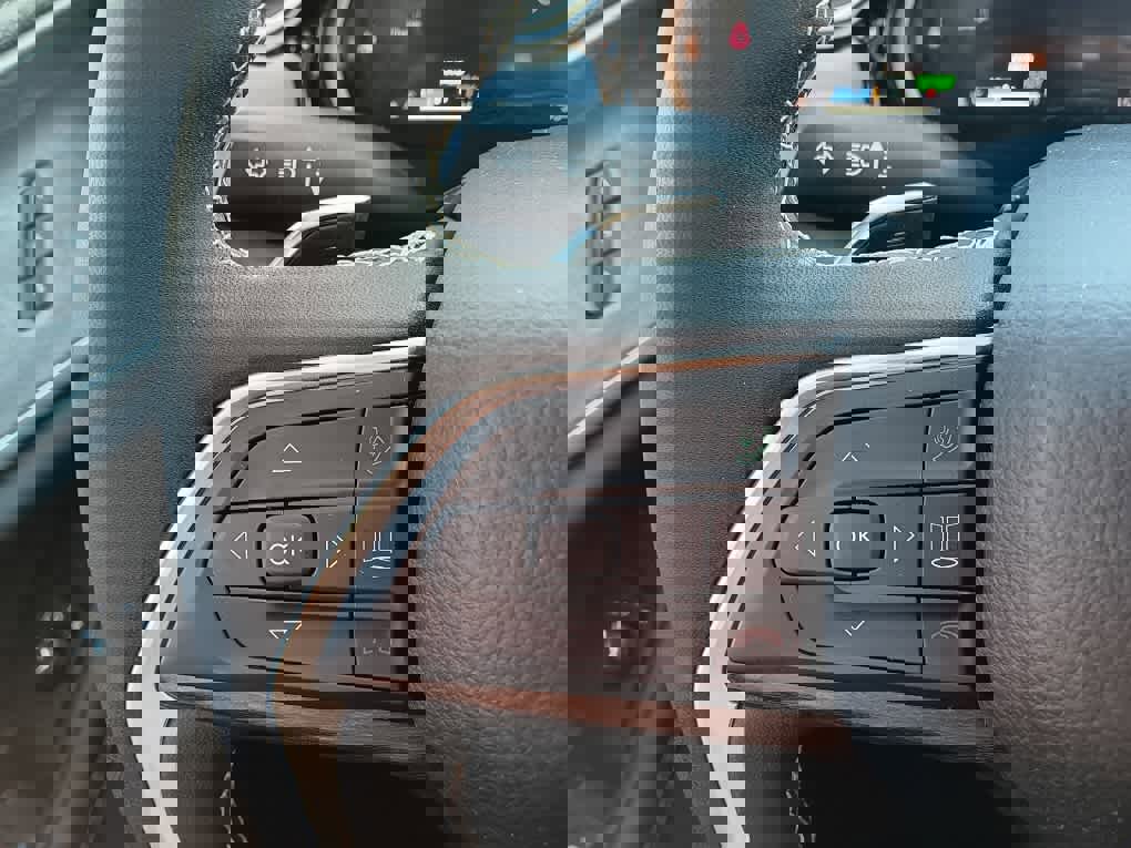 Used 2023 Jeep Grand Cherokee 4WD 4xe image 27