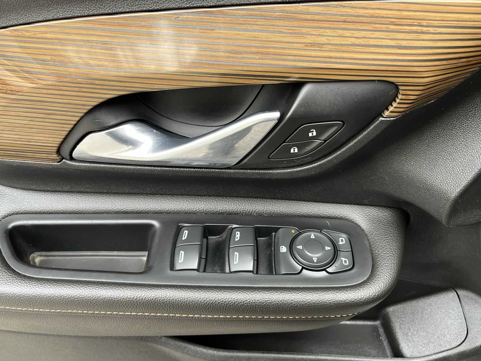 Certified 2020 GMC Terrain SLE w/ Driver Convenience Package image 22