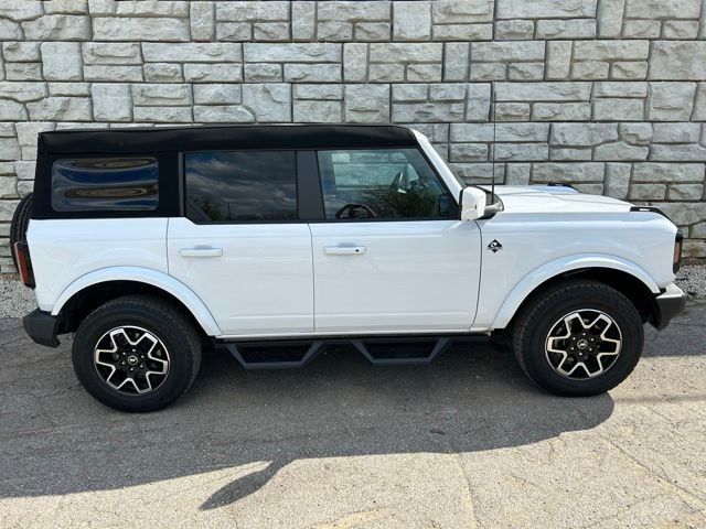 Used 2023 Ford Bronco Outer Banks image 6