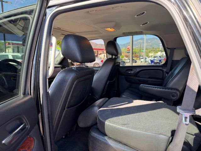 Used 2012 GMC Yukon SLT w/ SLT Chrome Package AWD/4WD image 26